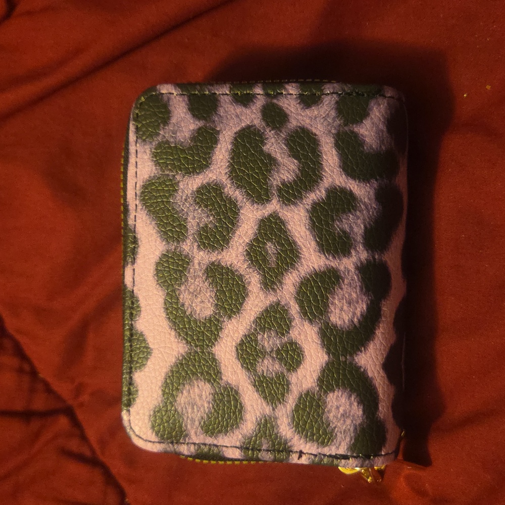 ANIMAL PRINT DOUBLE ZIPPERED CARD AND COIN WALLET